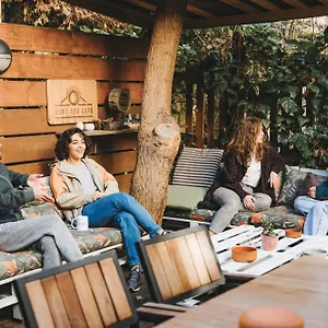 Hush Lounge Hostal